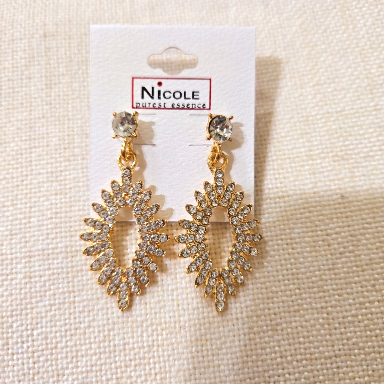 Nicole Dangle Earrings. New